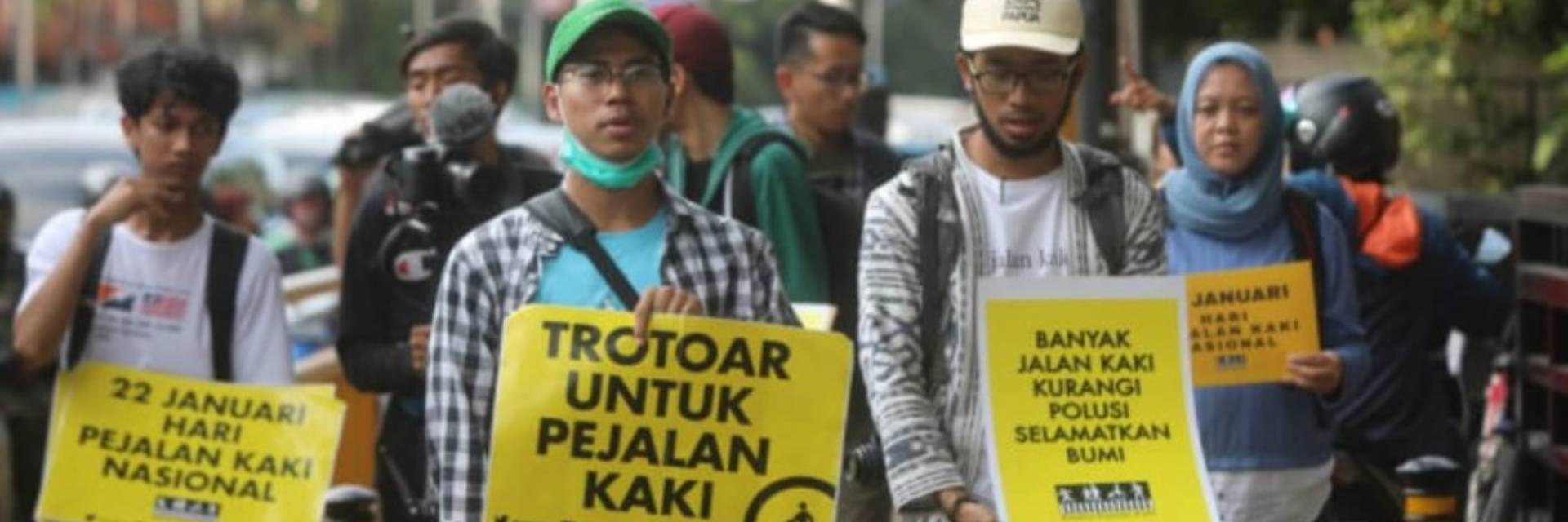 Ayo bela hak pedestrian!